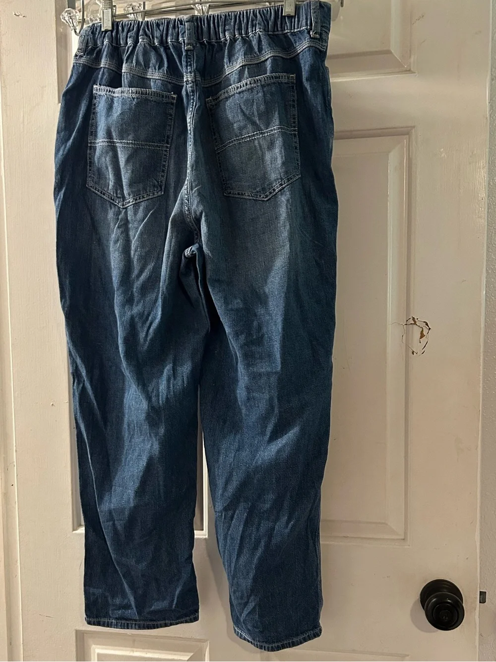 Free People Women's Straight Leg Jeans in Dark Blue Denim